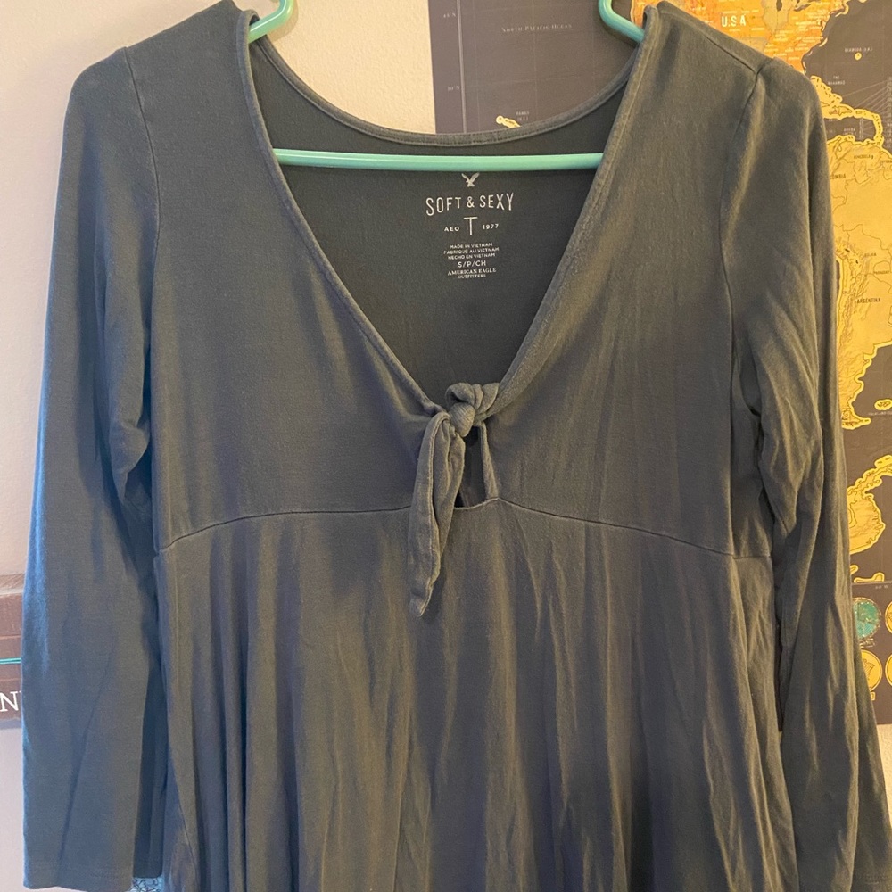 Quarter Sleeve Soft & Sexy AEO Top🤍